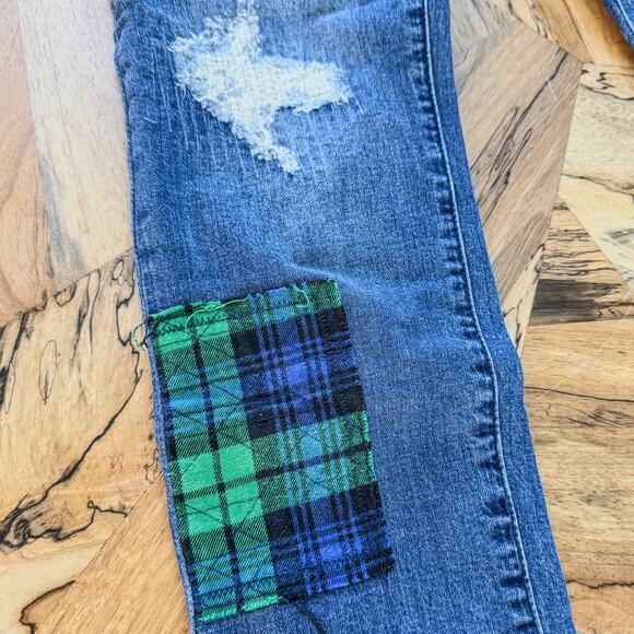 Tru Luxe Jeans, Plaid Patchwork Distressed Straight Leg Jeans, Women's 4/27 - Picture 4 of 11